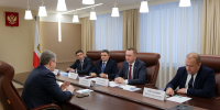 Губернатор Роман Бусаргин провел рабочую встречу с директором Департамента поддержки новых бизнесов Госкорпорации «Росатом» Дмитрием Байдаровым - Советский район