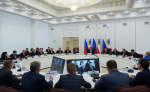 Губернатор Роман Бусаргин провел постоянно действующее совещание с участием зампредов и министров Правительства области, а также глав районов.