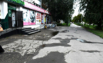 Комиссией администрации района проведен рейд по благоустройству в р.п. Степное: удовлетворительно, но есть замечания