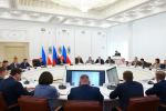 Губернатор Саратовской области Роман Бусаргин провел постоянно действующее совещание с зампредами Правительства, министрами и руководителями ведомств, а также главами районов